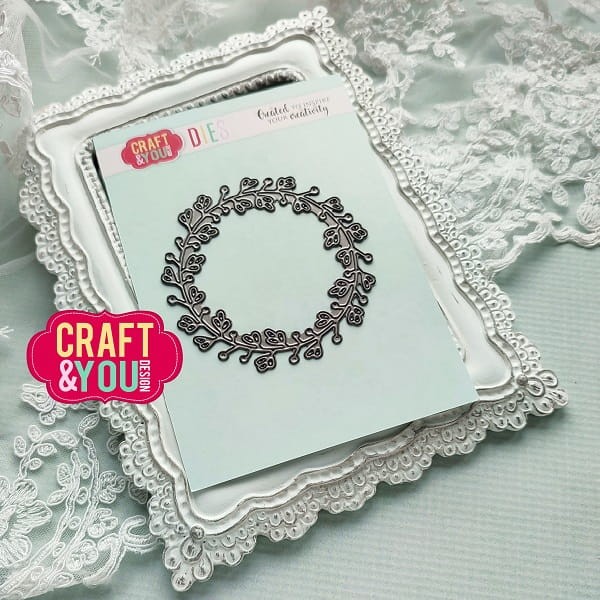 CW208_Wreath_2.jpg
